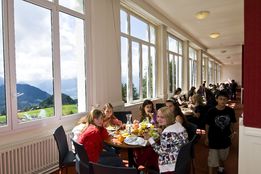 Swiss Language Club, летний лагерь Лейзан - Фото 1